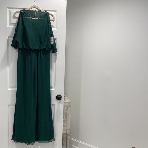NWT David’s Bridal Bridesmaid Dress Size 8 - Picture 1 of 15